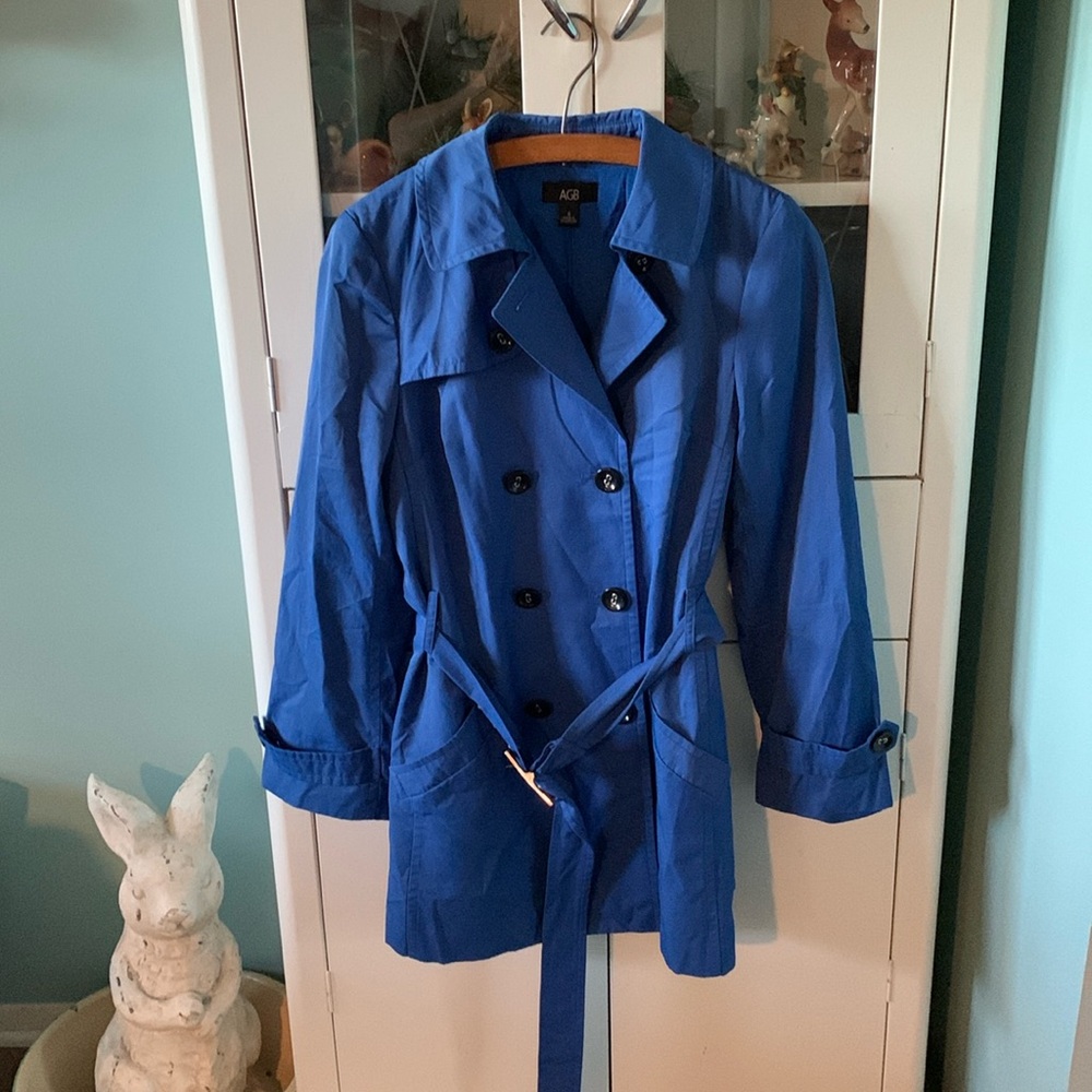 AGB sz 8 trench coat euc
